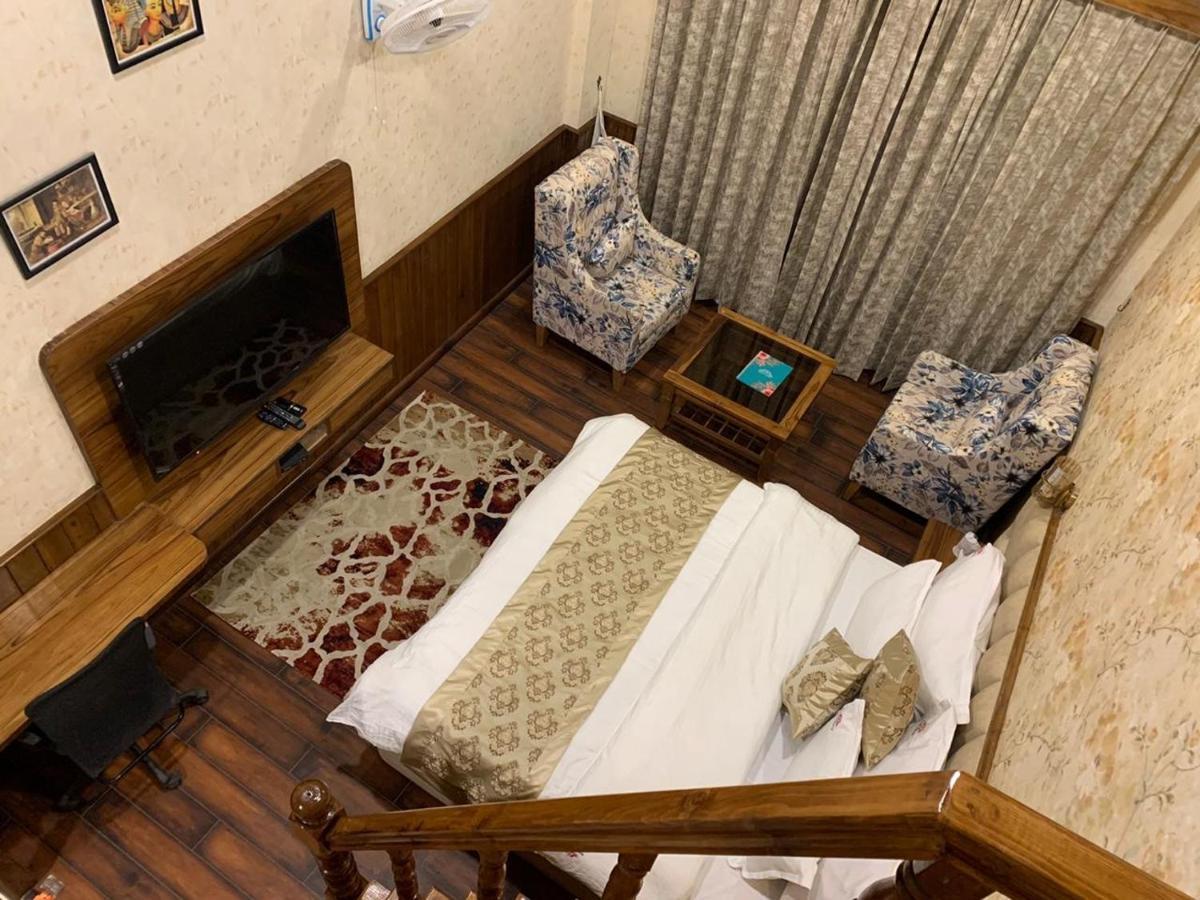 Royal Castle 호텔 카솔 외부 사진