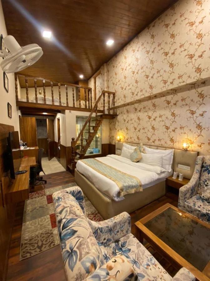 Royal Castle 호텔 카솔 외부 사진